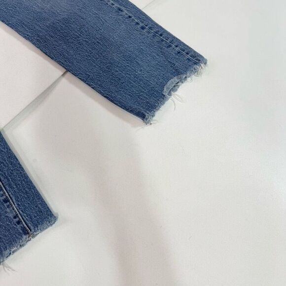 Levi's Jeans Womens 28 Wedgie Straight Medium Wash High Rise - Picture 4 of 10